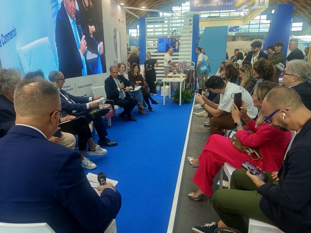 TTG Rimini, menu Longevity: CNA presenta al ministro Mazzi il minestrone 2.0 con lo chef Marchetta